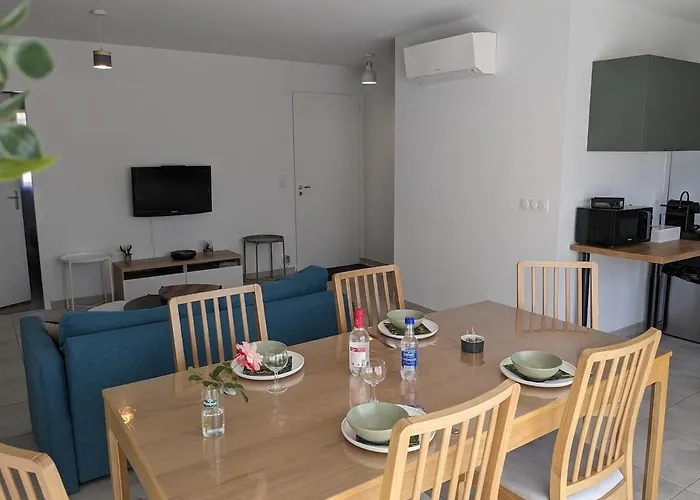 Maison 3 A 2 Pas Du Gastes