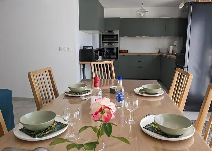 Maison 3 A 2 Pas Du Gastes