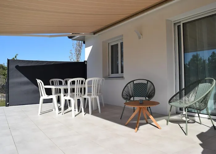Maison 3 A 2 Pas Du *